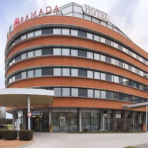 courtyard-by-marriott.graz-austria-hotels.com/
