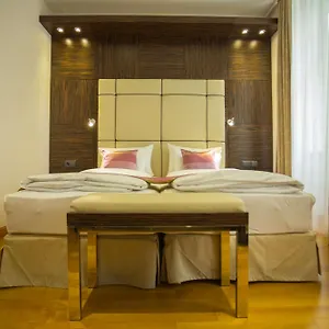 Otel Western Arcadia
